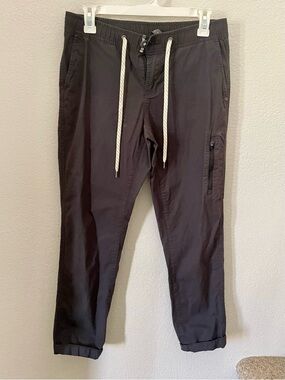 Vuori women’s pants.